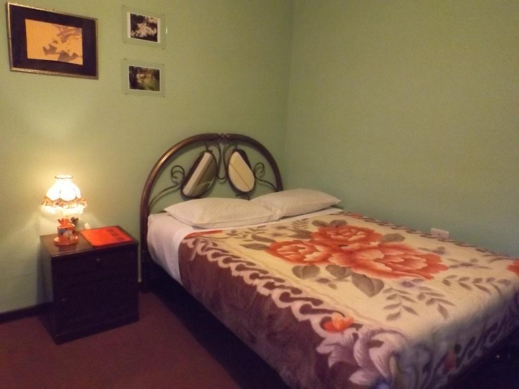El Manzano Guest House Πούνο Δωμάτιο φωτογραφία