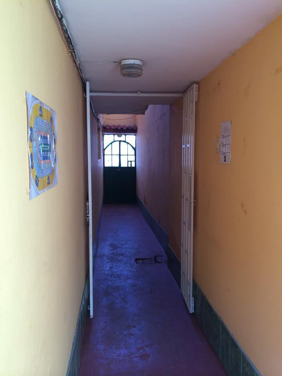 El Manzano Guest House Πούνο Εξωτερικό φωτογραφία